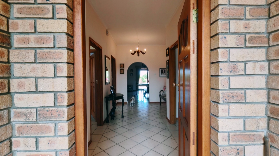 2 Bedroom Property for Sale in Reebok Western Cape